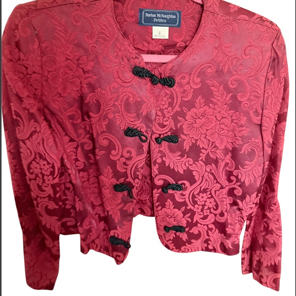 VTG Norton McNaughton Red Brocade Mandarin  W. Floral Design Cropped Jacket